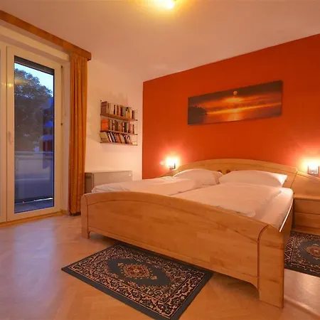 Spacious 2 Bedroom Zell-am-see Town Center